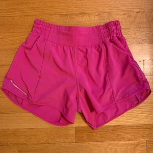 Lululemon Sonic pink hotty hot 4 inch shorts